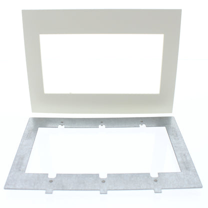 Leviton ACWP3-NTL Natural 3-Gang Acenti Screwless Wallplate with Alignment Cover