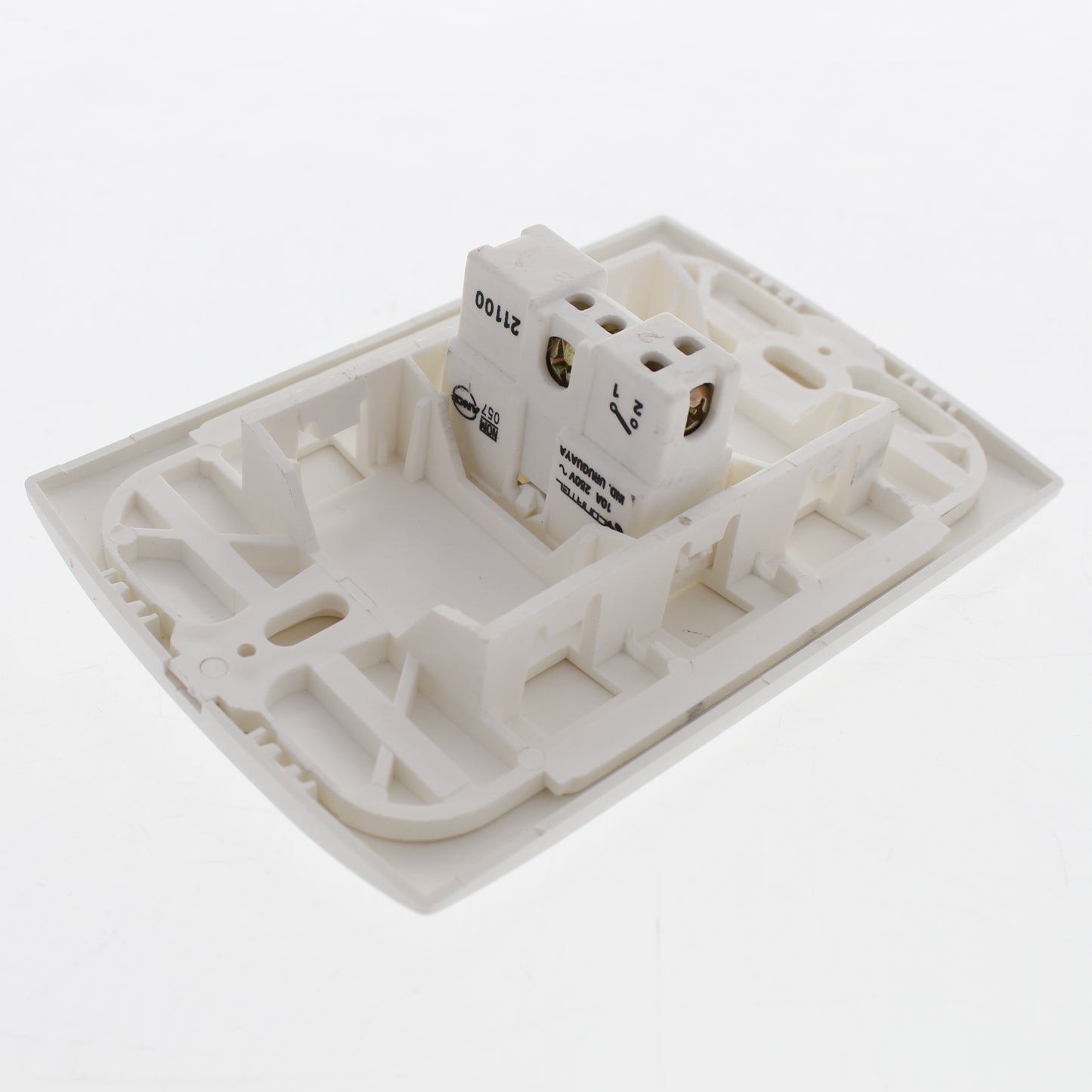 Leviton Basica BAS-000A1-00B White Single Pole Switch Rocker 10A 250V
