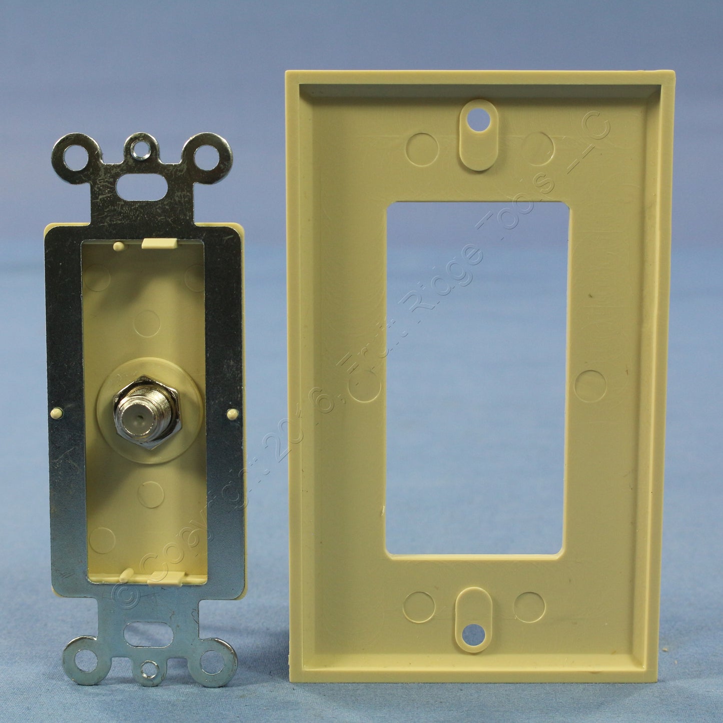 Leviton C2448-I Ivory Coaxial F-Connector Cable Jack Wallplate Decora Cover 3pcs