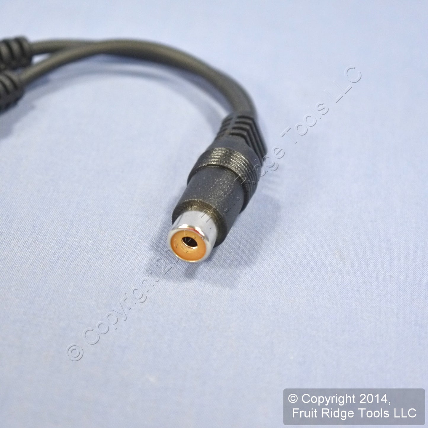 Leviton 1-RCA Audio Jack to 2-RCA Plugs Y Adapter Converter Cable C5402