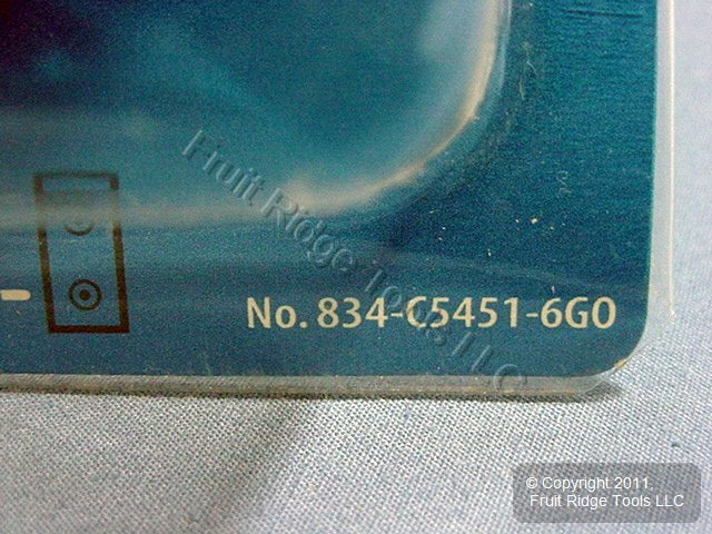 Leviton 6 ft Audio Stereo Video Dub Patch Cable RCA Gold Plug Shielded C5451-6GO