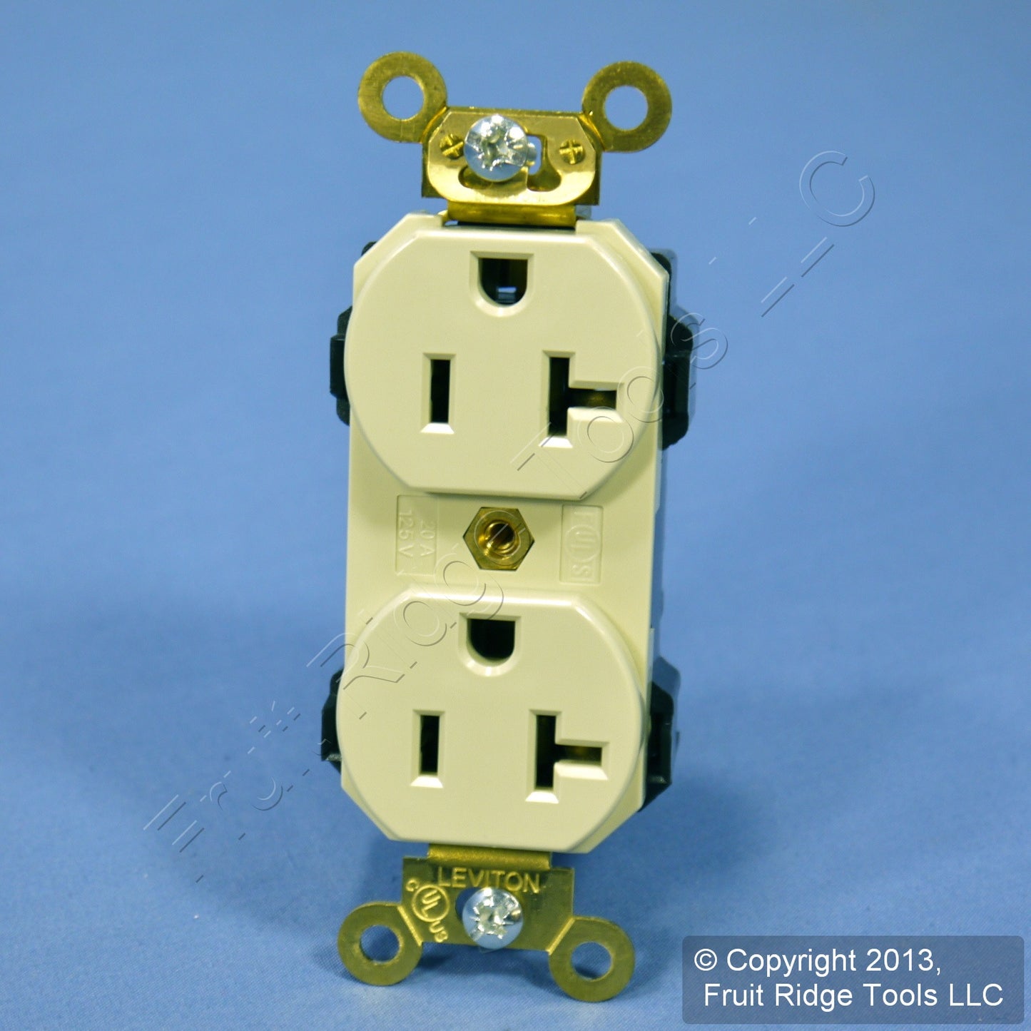 Leviton Ivory LEV-LOK Industrial Receptacle Duplex Outlet 20A M5362-I Boxed