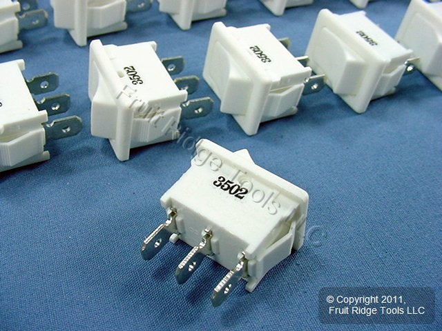 Leviton MR003 Double Throw Snap-In Mini Rocker Panel Switches On/Off 10A 100pcs