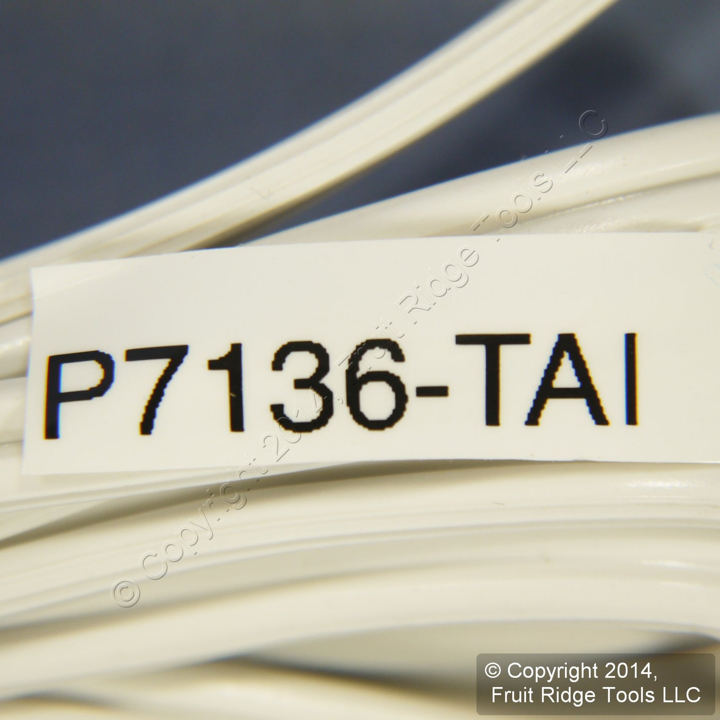 Leviton White 18/2 AWG 6-Foot 6' Wire 10A 125V P7136-TAI