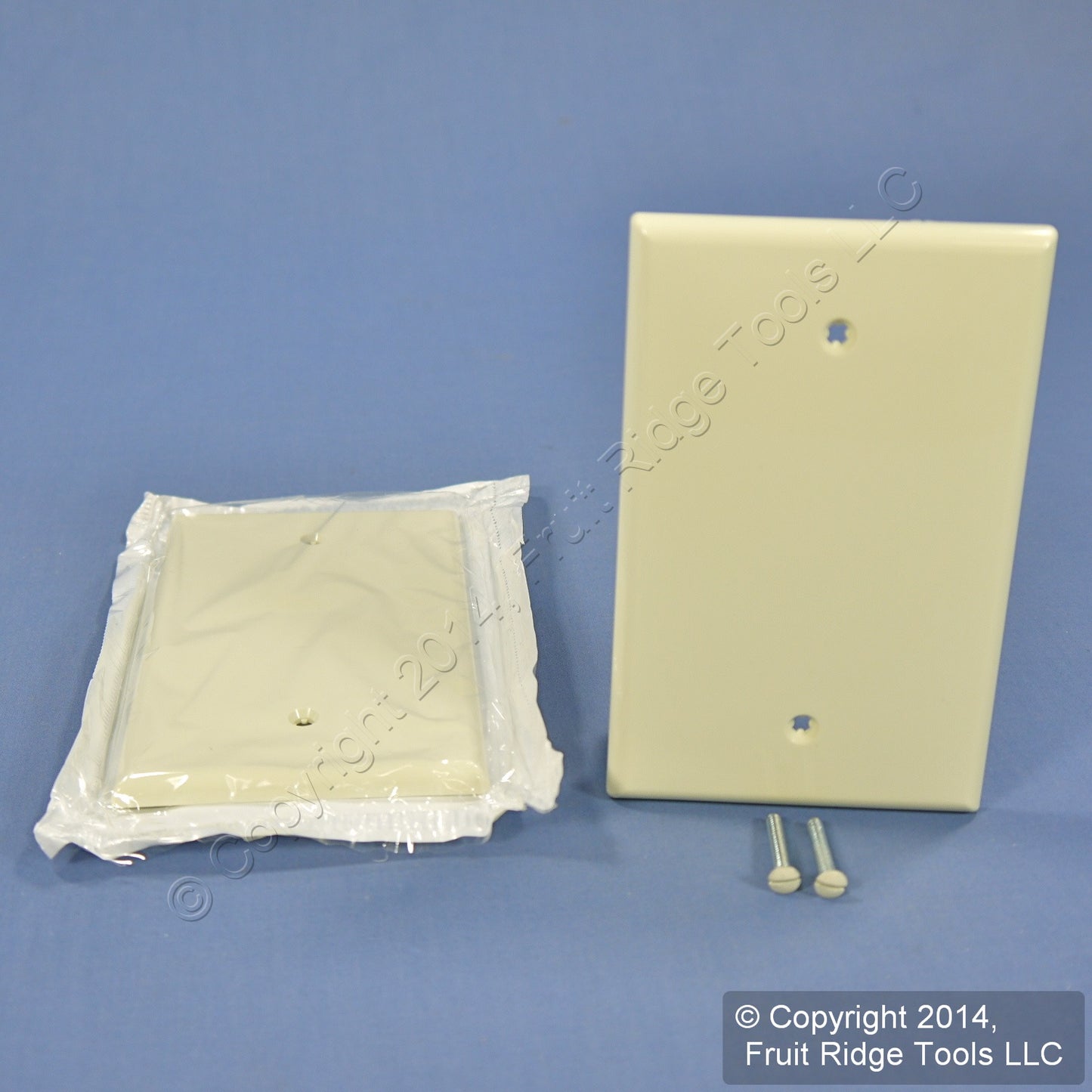 Leviton PJ13-A Almond 1-Gang Midway Blank Nylon Wallplates Box Mount Covers 2pcs
