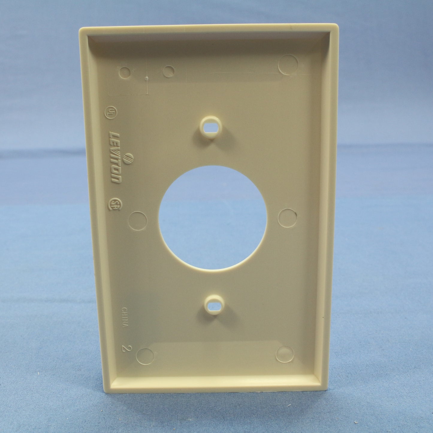 Leviton PJ7-T Lt Almond 1-Gang 1.406in. Outlet Unbreakable Midway Wallplate 2pcs