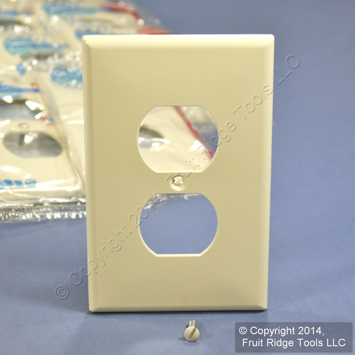 Leviton PJ8-A Almond 1-Gang Duplex Unbreakable Nylon Midway Wallplate Cover 50pc