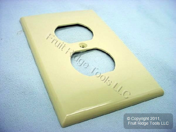Leviton PJ8-I Ivory 1-Gang Duplex Outlet Unbreakable Nylon Midway Wallplate