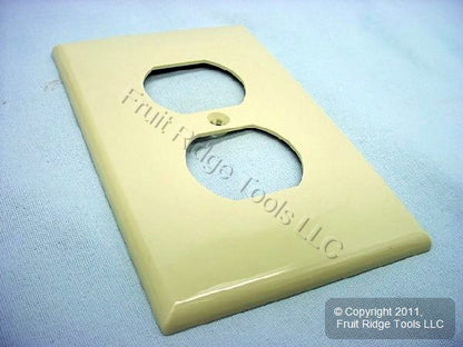 Leviton PJ8-I Ivory 1-Gang Duplex Outlet Unbreakable Nylon Midway Wallplate
