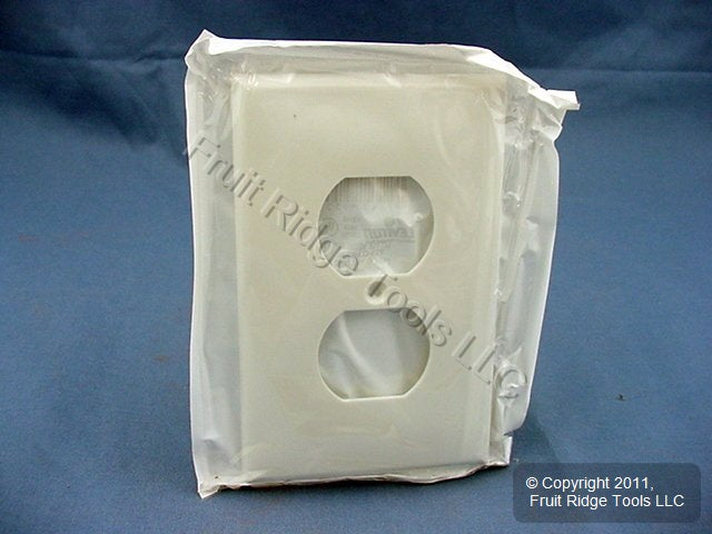 Leviton White Large Unbreakable Receptacle Wallplate Nylon Outlet Cover PJ8-W