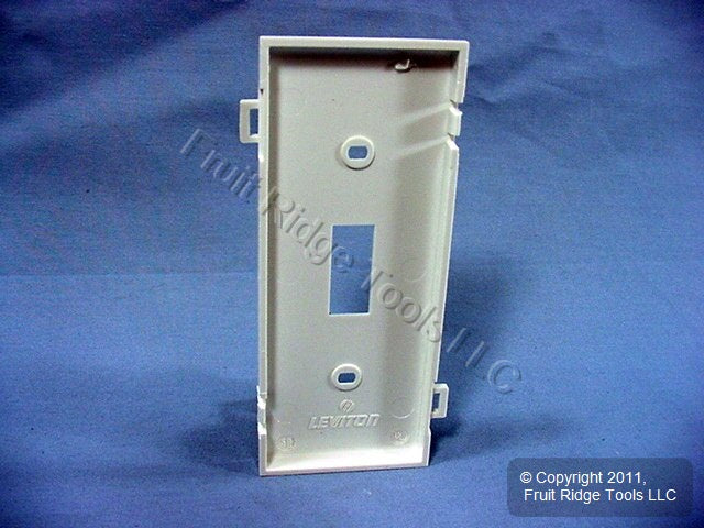 Leviton PSC1-W White 1-Gang Toggle Unbreakable Nylon Standard Wallplate Cover