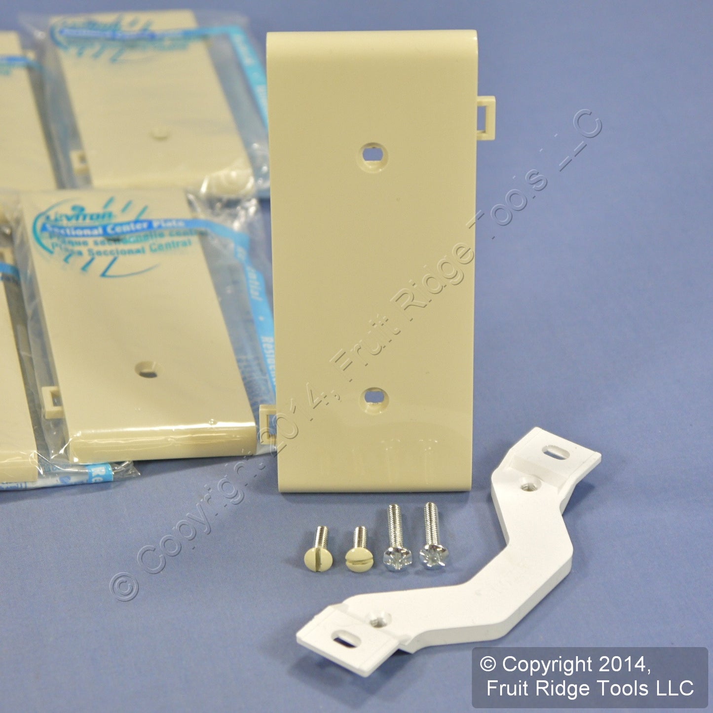Leviton PSC14-I Ivory Blank Center Panel Sectional Cover Nylon Wallplates 10pcs