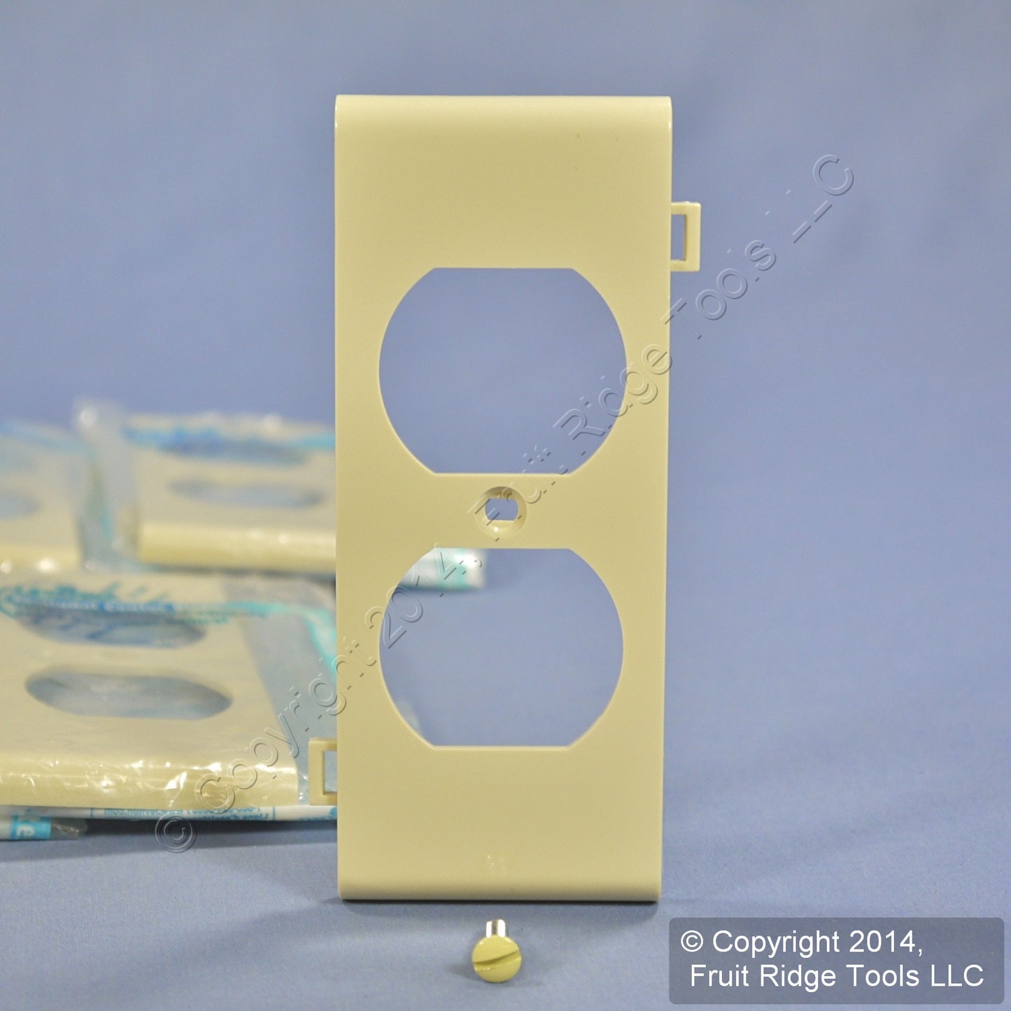 10 Leviton Ivory Receptacle Outlet Center Panel Sectional Nylon Covers PSC8-I