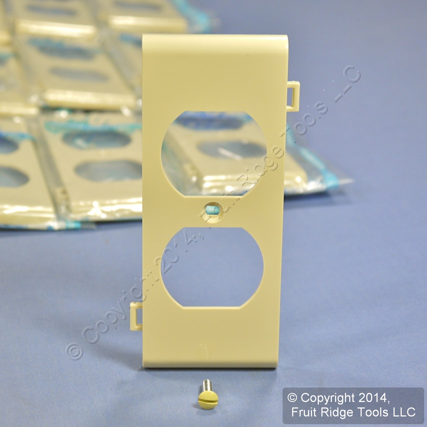 25 Leviton Ivory Duplex Receptacle Center Panel Sectional Nylon Covers PSC8-I