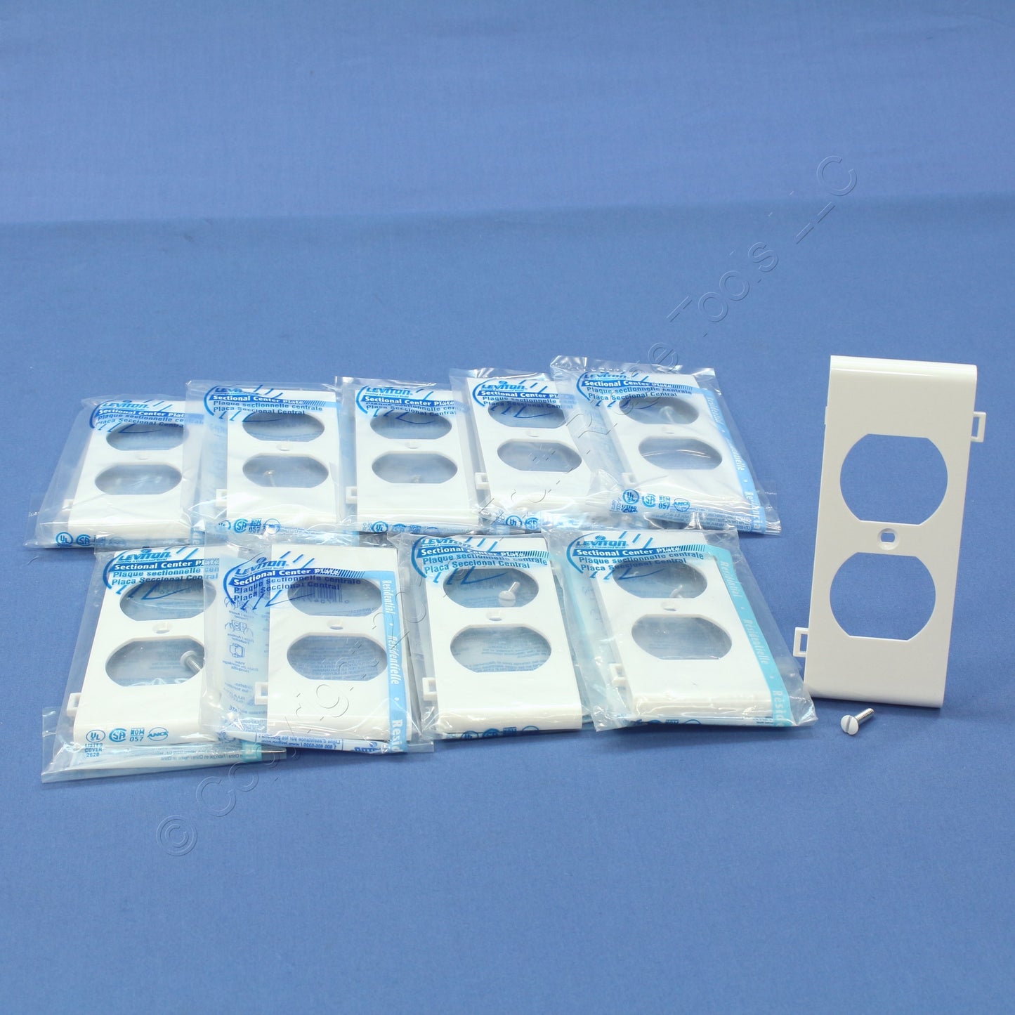 Leviton PSC8-W White Nylon Receptacle Outlet Center Panel Sectional Covers 10pk