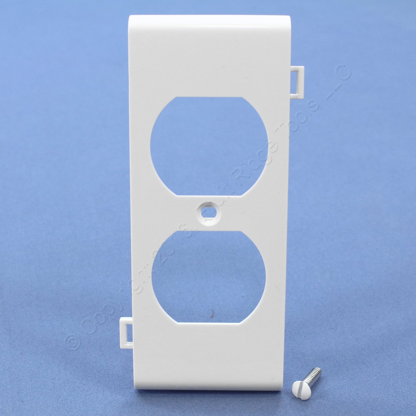 Leviton PSC8-W White Nylon Receptacle Outlet Center Panel Sectional Covers 10pk