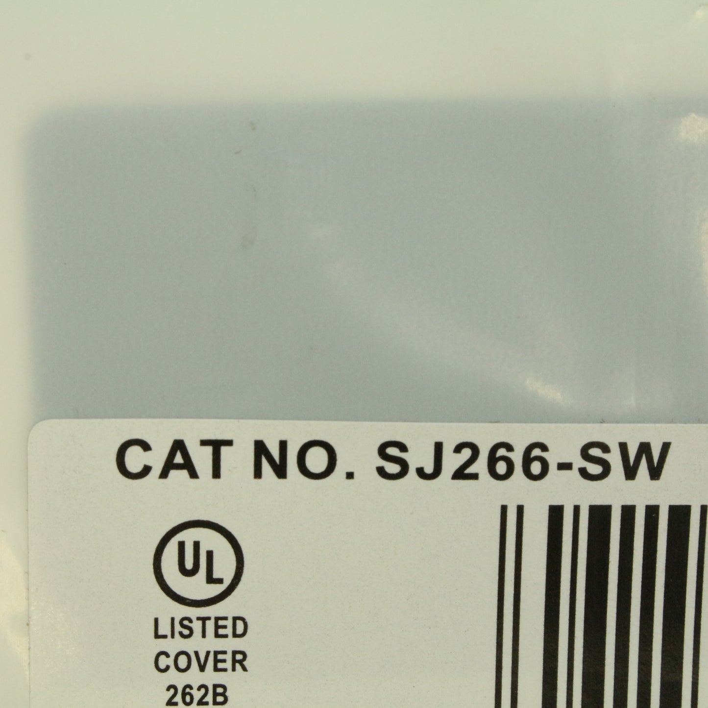 Leviton SJ266-SW White 6-Gang Decora Unbreakable Nylon Midway Screwless Cover