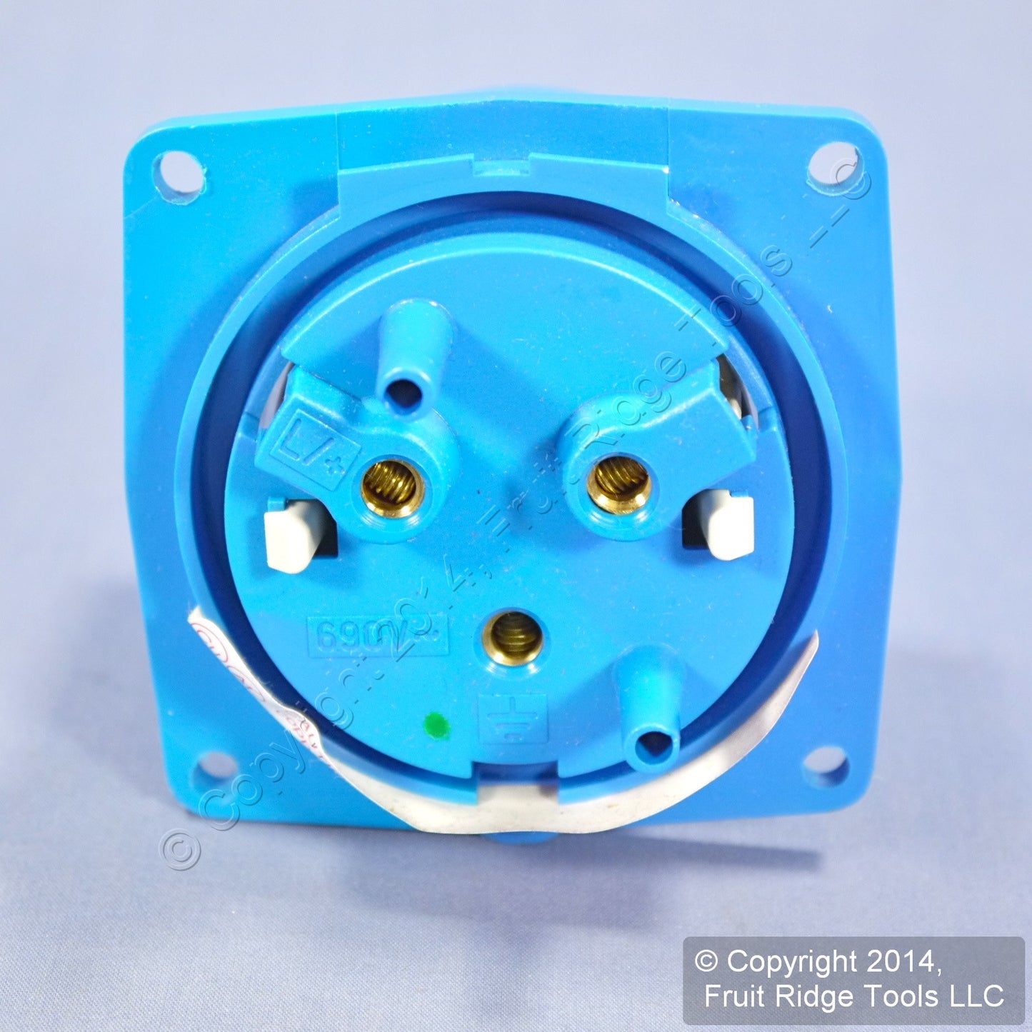 Leviton Industrial IP 44 Splashproof Pin & Sleeve Inlet Plug 30A 250VAC SP330B6
