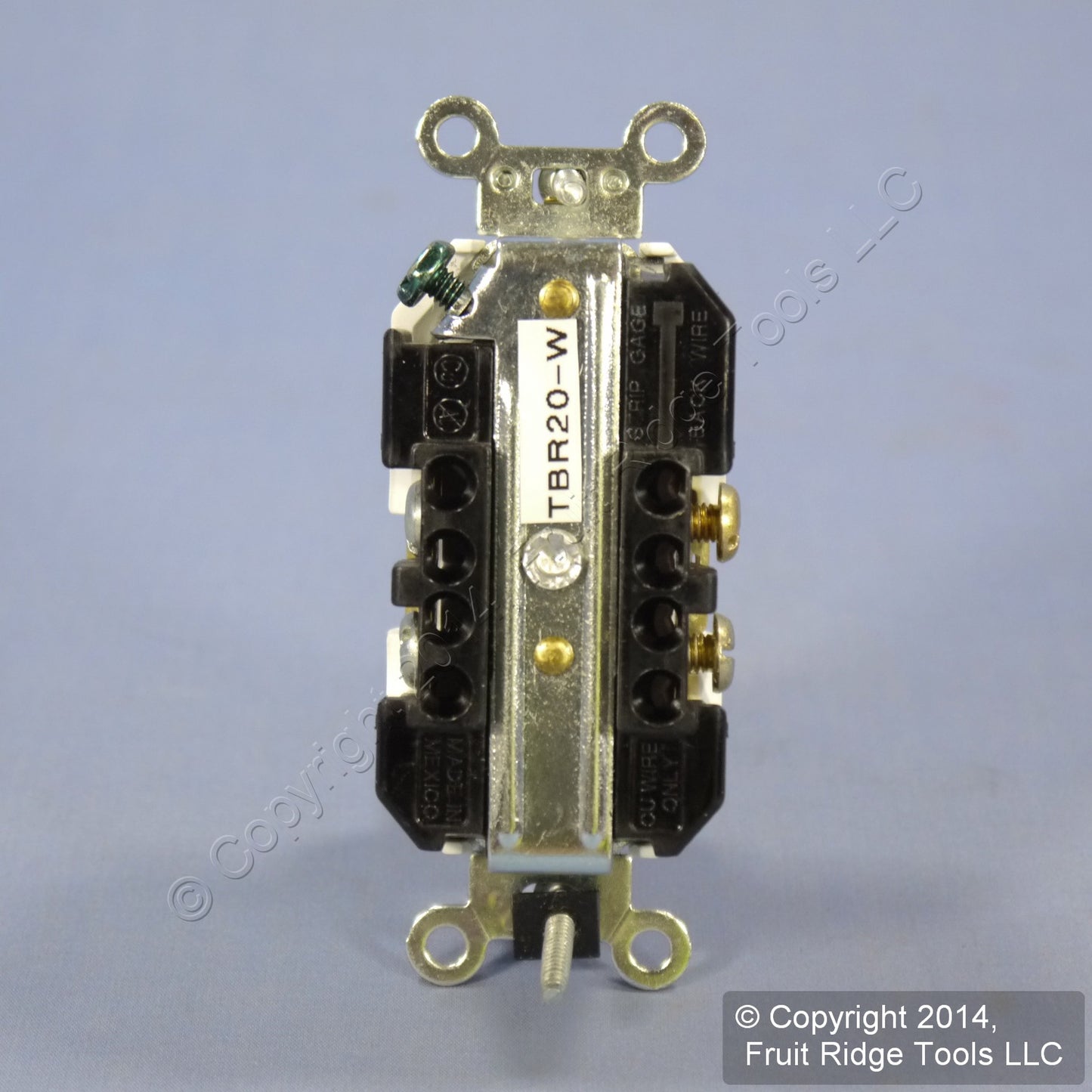 Leviton White Tamper Resistant Duplex Receptacle Nema 5-20 20A 125V Bulk TBR20-W