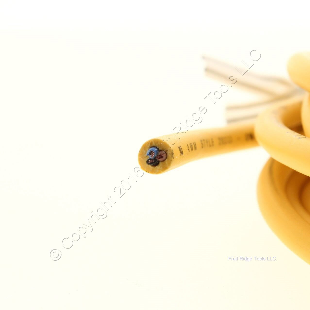 Lumberg Automation 3299-5M Yellow Sensor Cordset Right Angle 300V 22/3 5 Meters