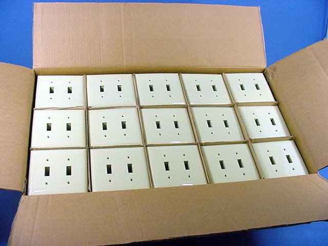 GE Ivory 2-Gang Toggle Unbreakable Midsize Wallplate Cover w/o Screws 600pc