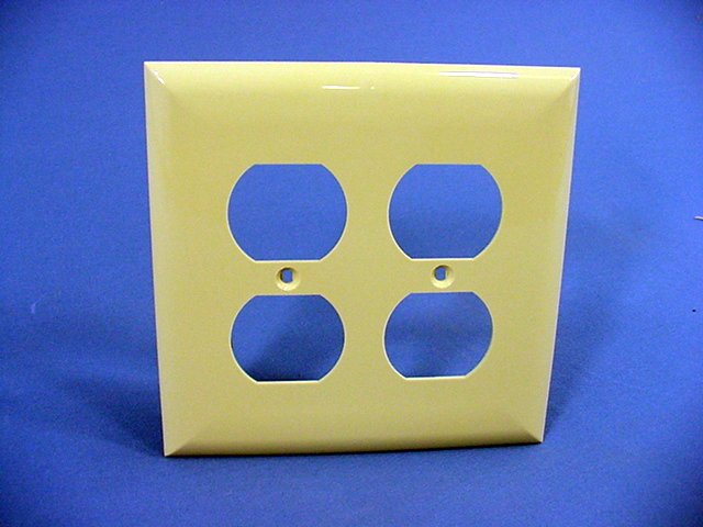 GE 2-Gang Ivory Unbreakable Duplex Receptacle Outlet Wallplate w/o Screws 600pcs