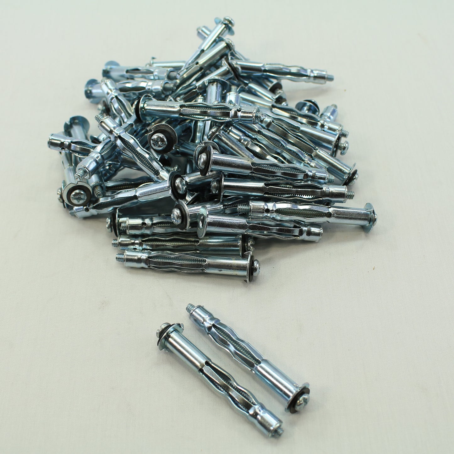 50 Metallics Long Hollow Wall Anchors 5/8"- 1-3/16" Grip Range 3/16" Screw 1005