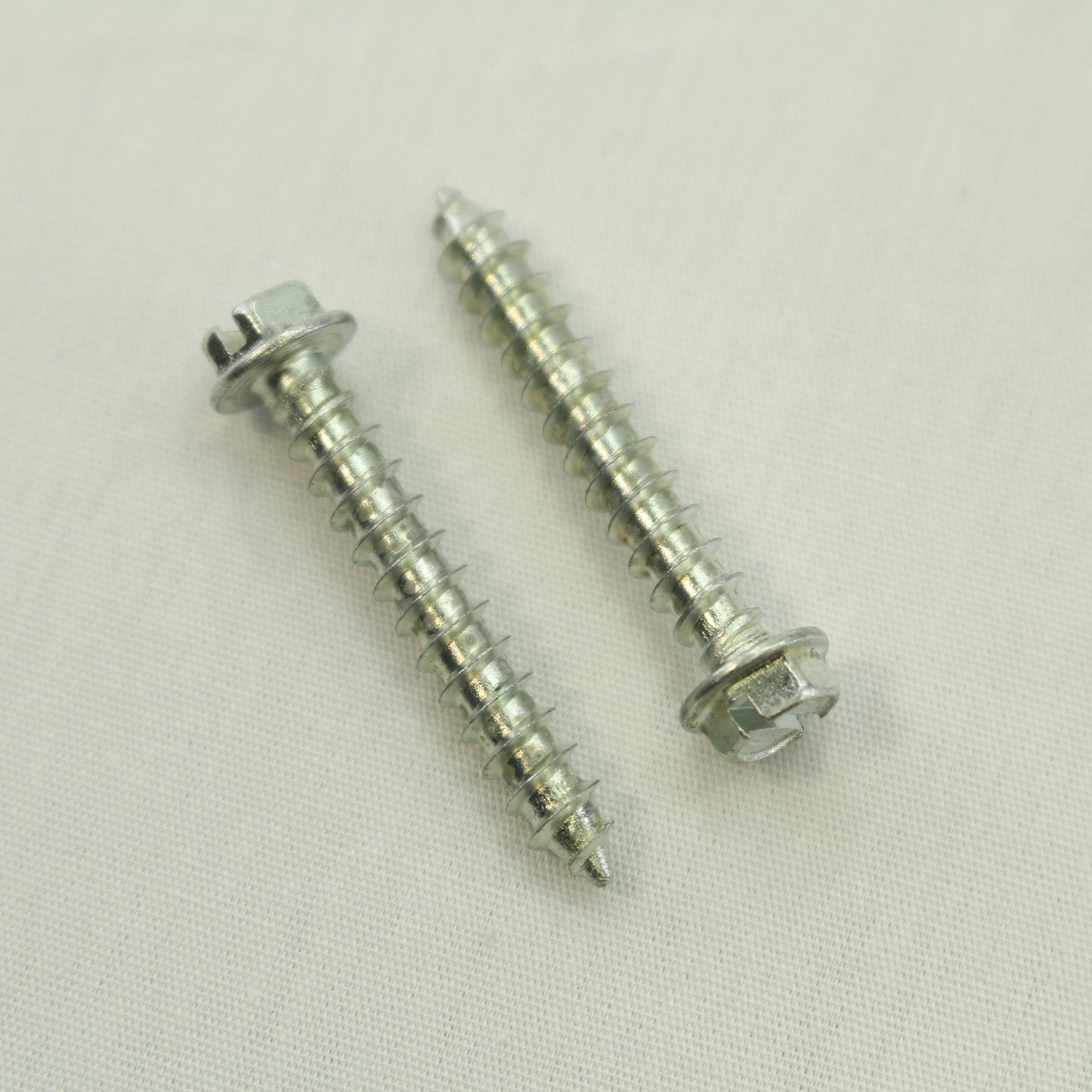 Metallics DS167 #10 x 1-1/4" Drill Screws 1/4 Hex/Slotted Head Zinc 100pcs