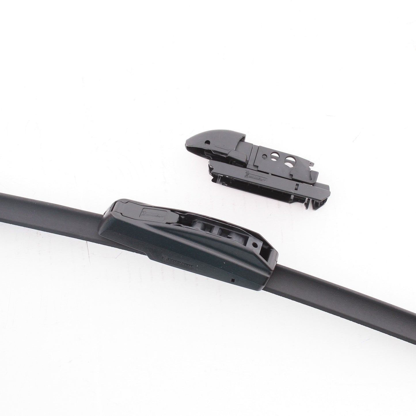 Michelin Pro Series 19" Beam Wiper Blade All-Season J-Hook for 01-04 Ford Escape
