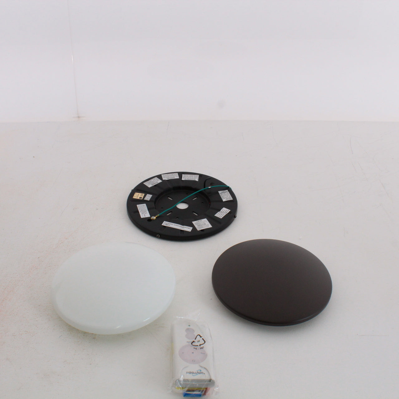 Minka F518-ORB Flush Mount Oil-Rubbed Bronze 3-Blade Ceiling Fan w/100w Light
