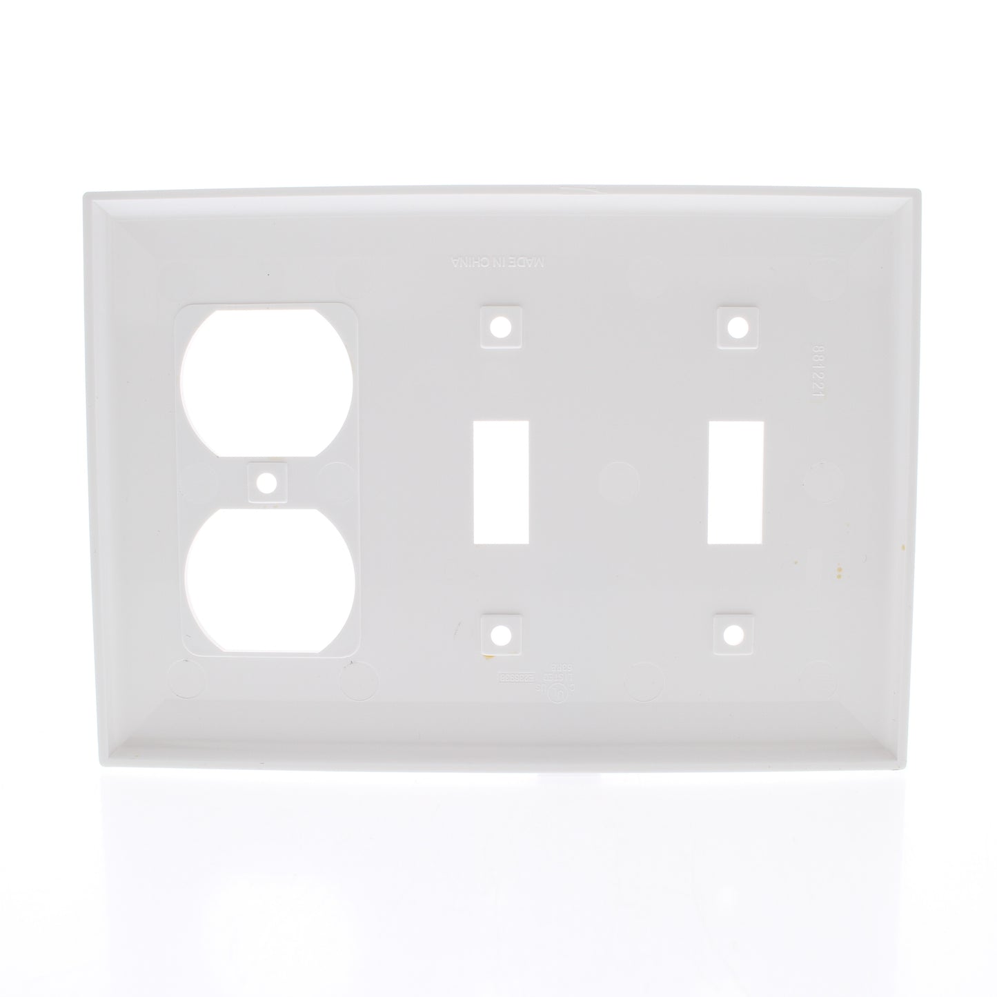Mulberry 32543 White 3-Gang Toggle Duplex Unbreakable Standard Wallplates 10pcs