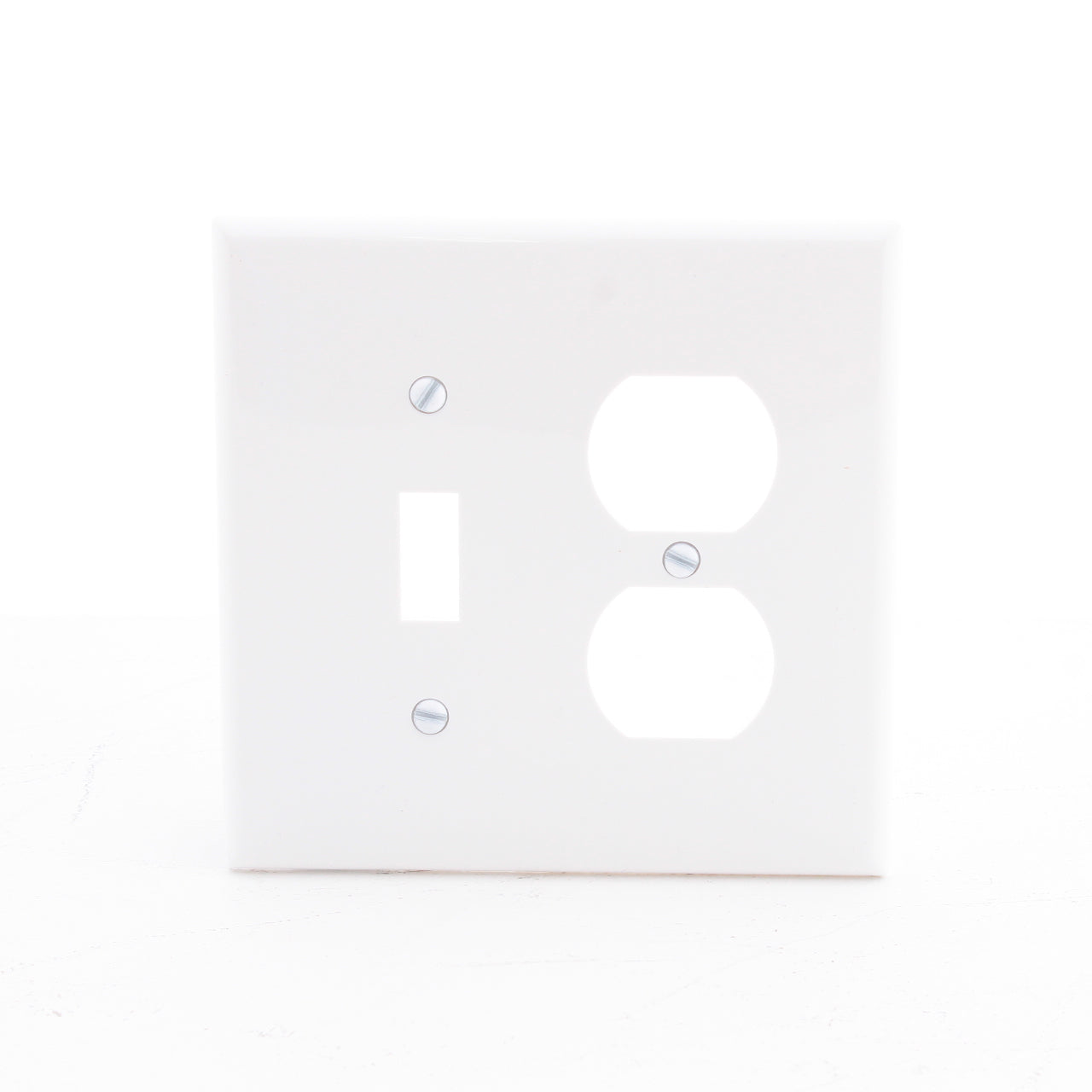 Mulberry 32832 White 2-Gang Thermoplastic Unbreakable Midi Wallplate Cover 25pcs