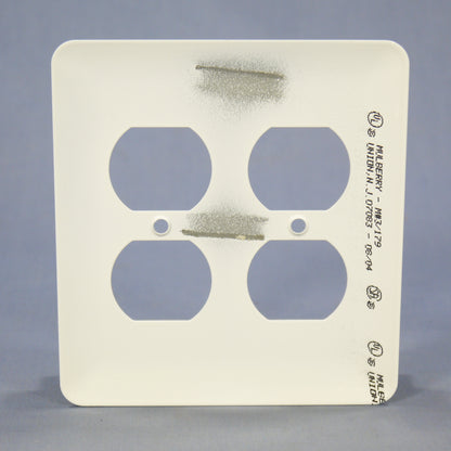 Mulberry Princess 2-Gang White Metal Duplex Receptacle Wallplate Outlet Cover