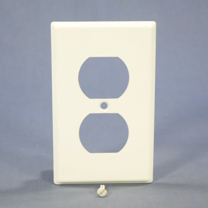 Mulberry White 1-Gang Painted Metal Duplex Receptacle Wallplate Outlet Cover