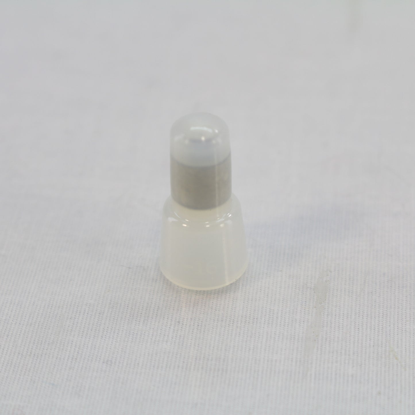 40 NSI White Easy-Twist Closed End Connectors Nylon 16-10 AWG 600V 105 C C8-N