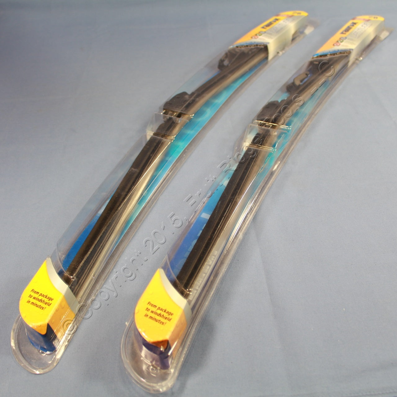 2 Rain-X 5079282 28" Premium Latitude Windshield Wiper Blades J-Hook