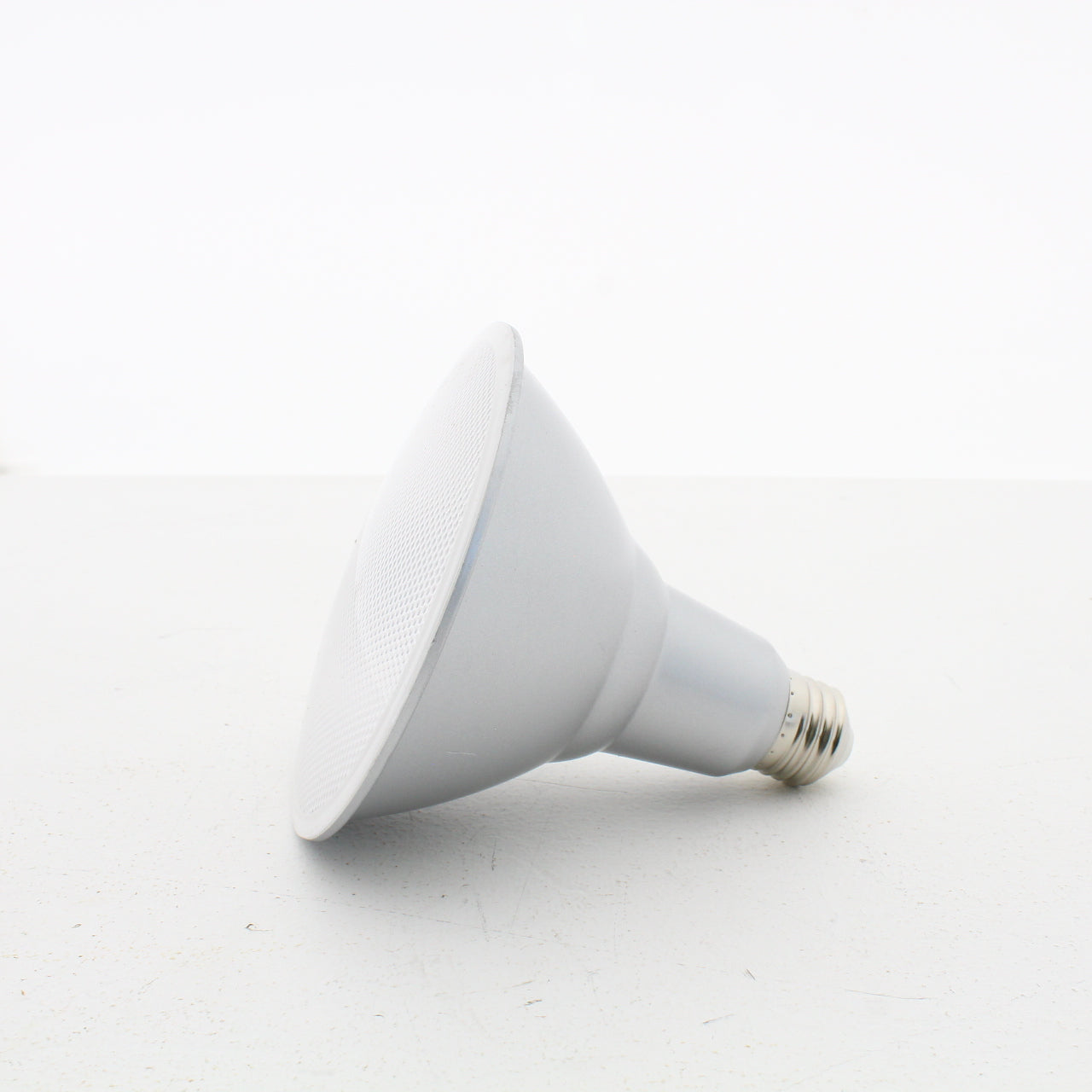 Satco S29453 15 Watt PAR38 LED 4000K 60 Degree Beam Angle Medium Base 120 Volt