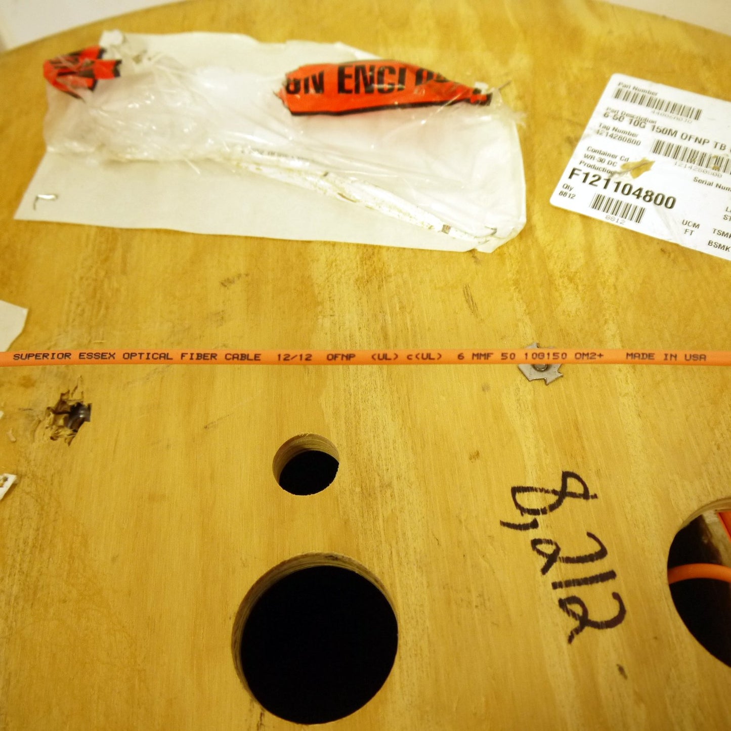 8212ft Superior Essex 6-Fib Premise OFNP 10G Multi-Mode Plenum Fiber Optic Cable