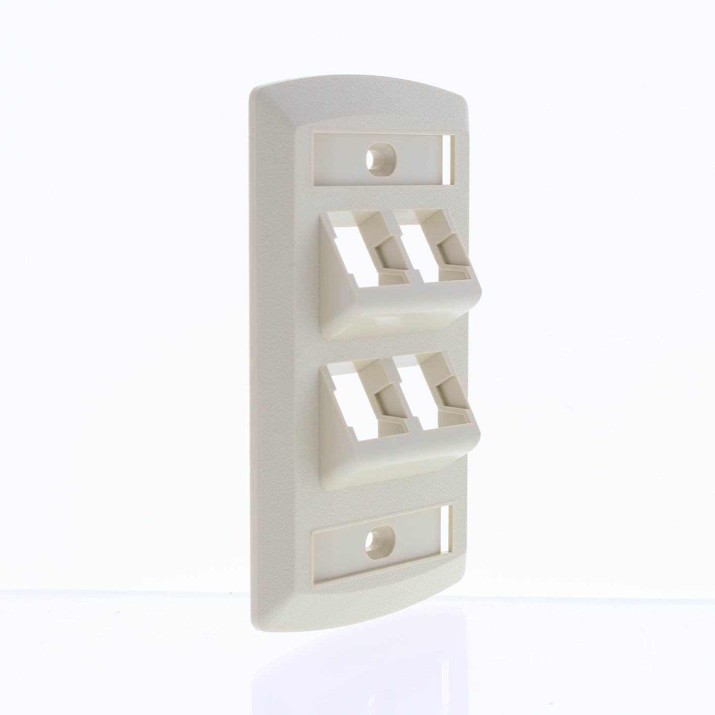 Suttle SE-STAR500AF-52 Ivory Angled Face 4-Port Nylon Wallplate