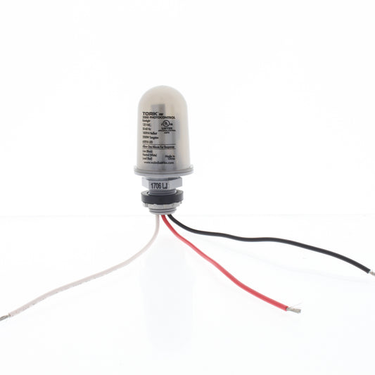 Tork 2000 SPST 2000W Photocontrol 1/2" Conduit Mounting 120V 50/60Hz Tungsten