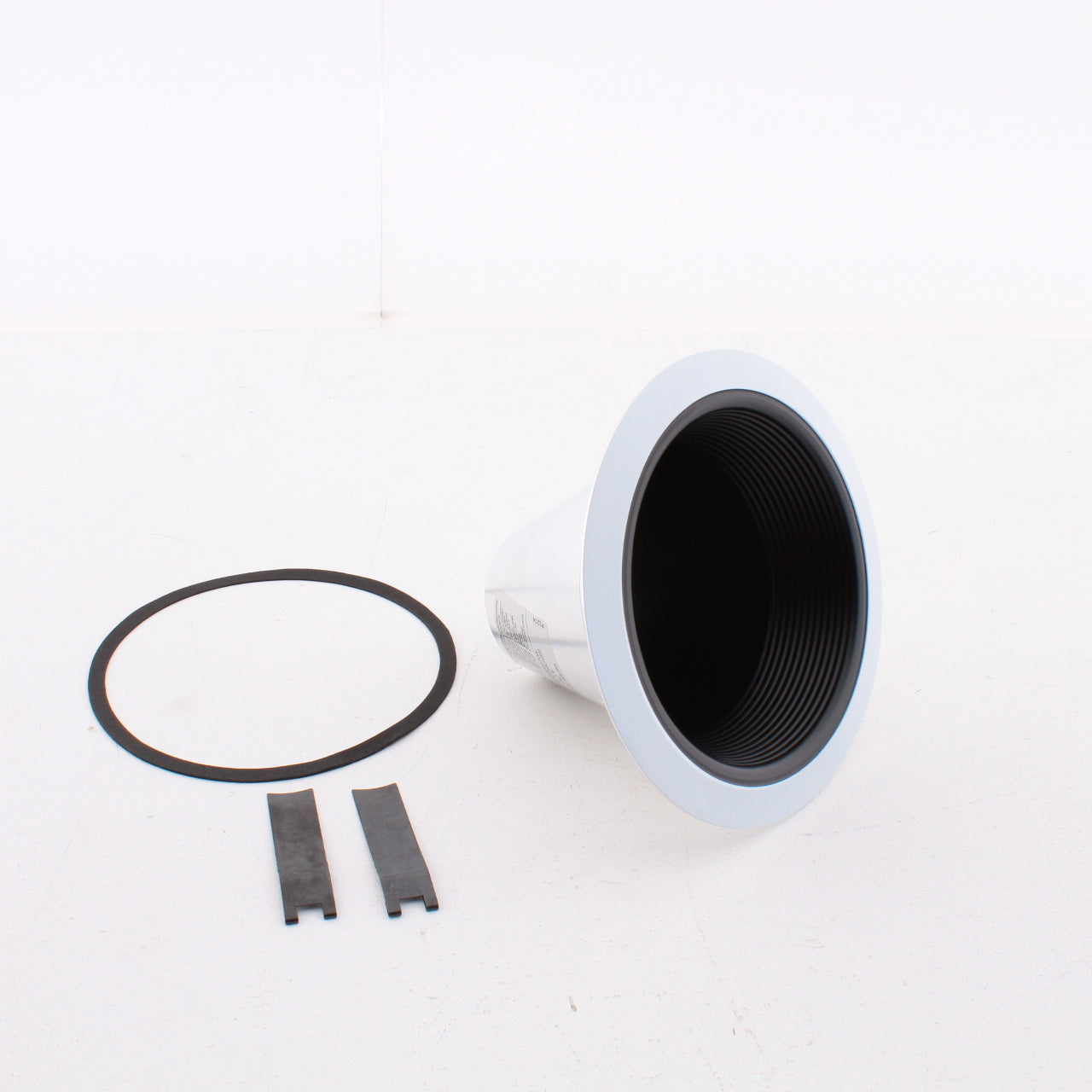 Juno VuLite V3034B-WH Round 6" Full Black Baffle White Trim for Recessed Light