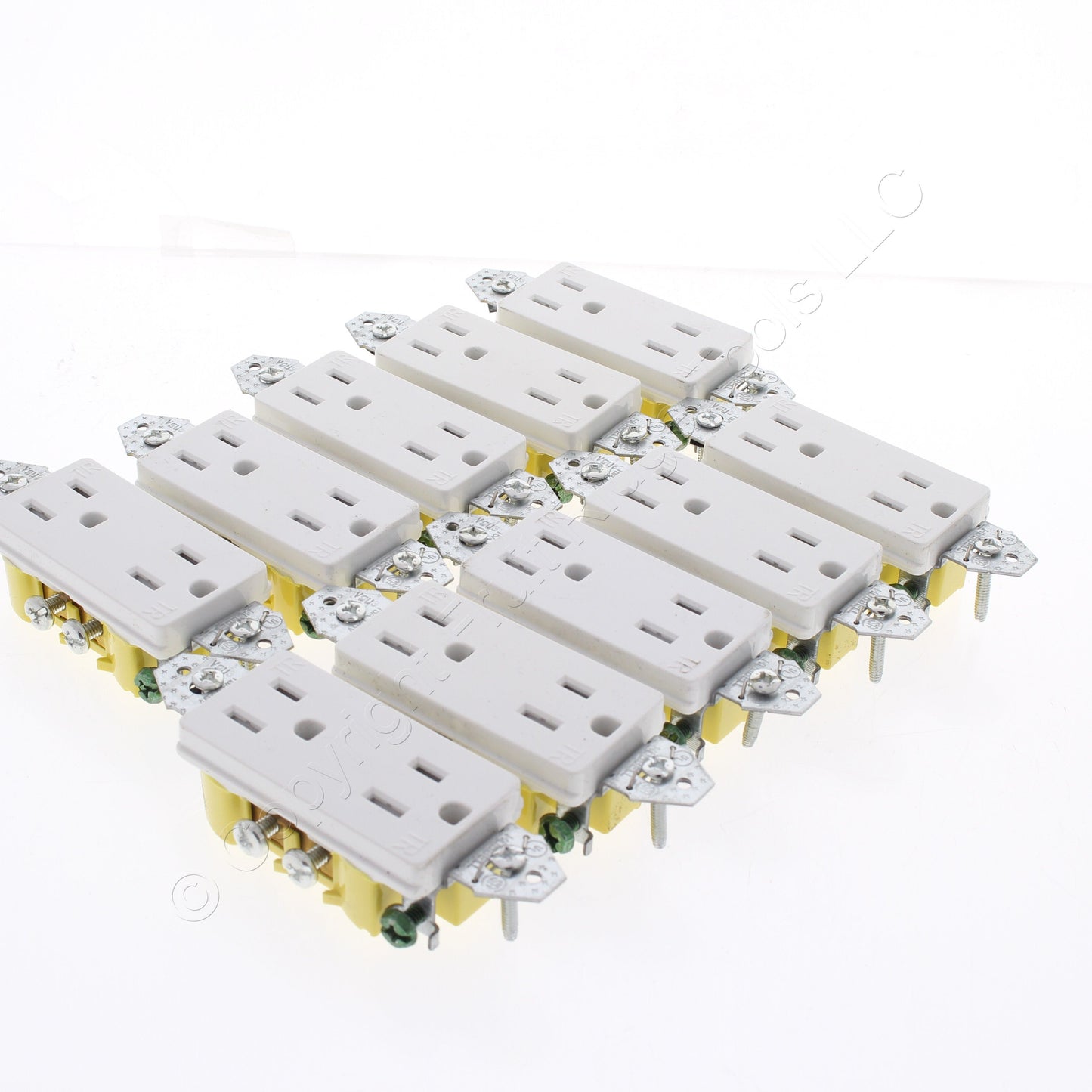 10pcs Hubbell White Tamper Resistant Decorator Receptacles 15A RRD15KWTR No Ears